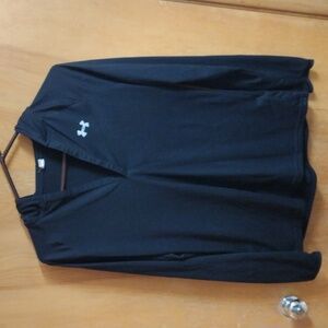 Under Armour Hoodie Size M